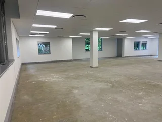 308 sqm Office To Let in Bryanston