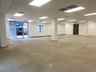308 sqm Office To Let in Bryanston
