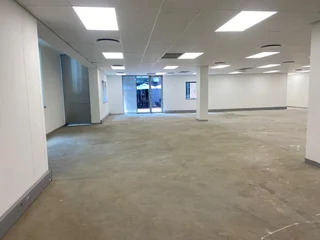 308 sqm Office To Let in Bryanston