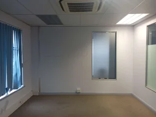 2705m² Warehouse to rent Linbro Park