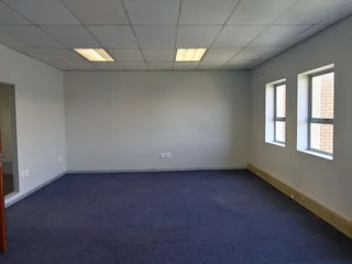 562m² Office to rent, Sunninghill