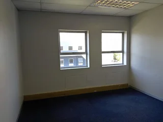 562m² Office to rent, Sunninghill