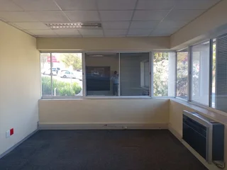 290 sqm Office To Rent, Woodmead