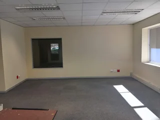 290 sqm Office To Rent, Woodmead