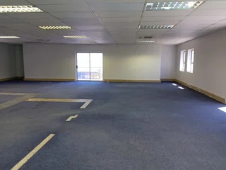 562m² Office to rent, Sunninghill