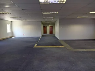 562m² Office to rent, Sunninghill
