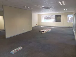 290 sqm Office To Rent, Woodmead