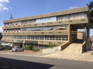 255m² Office To Rent, Wynberg