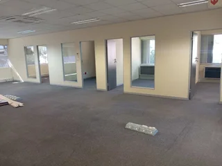 290 sqm Office To Rent, Woodmead
