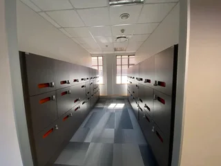 1090 sqm Office To Let in Bryanston