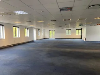1013 sqm Office To Let in Bryanston