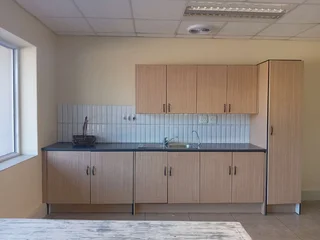 290 sqm Office To Rent, Woodmead