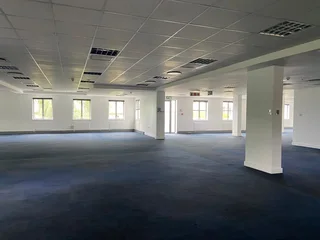 1013 sqm Office To Let in Bryanston