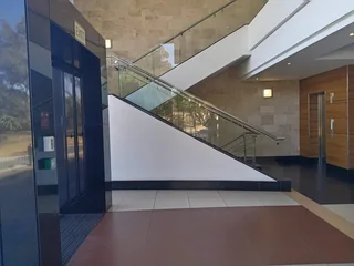 290 sqm Office To Rent, Woodmead