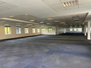 1013 sqm Office To Let in Bryanston