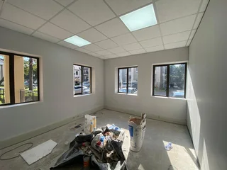 322 sqm Office To Let in Bryanston