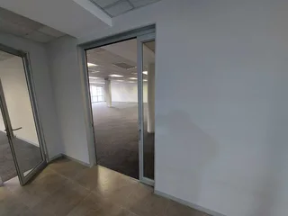230 sqm Office to Let in Bedfordview