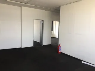 255m² Office To Rent, Wynberg