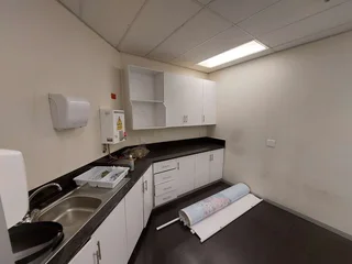 1141 sqm Office to Let in Bedfordview