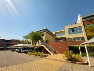 230 sqm Office to Let in Bedfordview