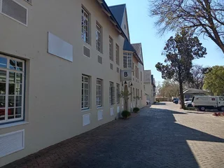 199m² Office To Rent, Rivonia
