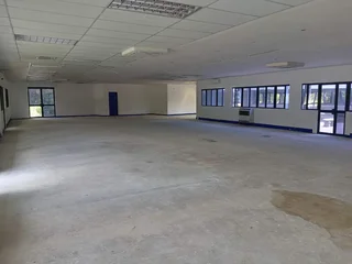 727m² Office to rent Woodmead