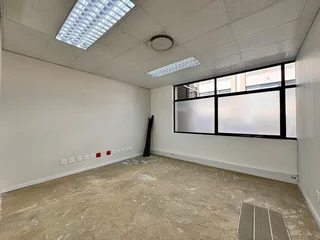 357 sqm Office to Let in Sandton
