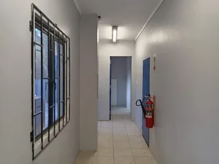 727m² Office to rent Woodmead