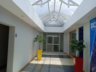 727m² Office to rent Woodmead