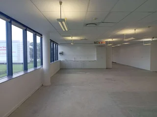 612m² Office to rent Woodmead