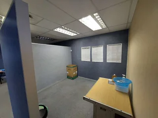 172 sqm Office to Let in Bedfordview