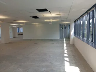 612m² Office to rent Woodmead