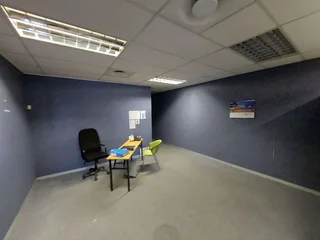 172 sqm Office to Let in Bedfordview