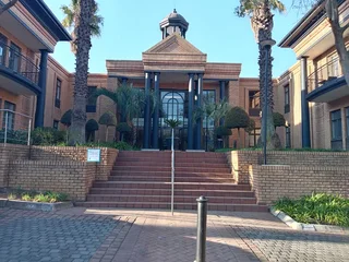 1018m² Office To Rent, Morningside