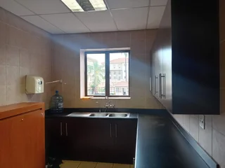 1,465m2 Office to rent Rivonia