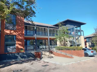 530 sqm Office To Rent, Woodmead