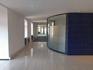 1018m² Office To Rent, Morningside