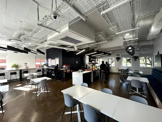 992m² Prime Office Space Available to Let – Armstrong Avenue, Umhlanga