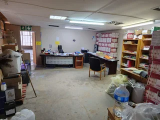 1'000m2 Industrial warehouse FOR SALE - Briardene - on Chris Hani Road | Swindon Property.