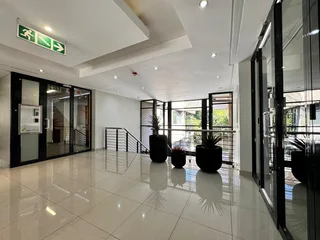 166 sqm Office to Let in Sandton