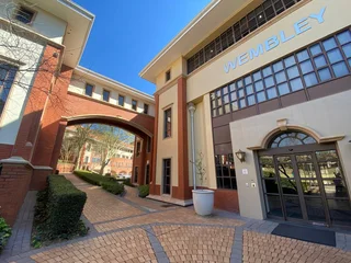 164 sqm Office To Let in Bryanston