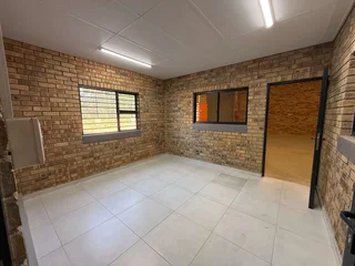 758 sqm Industrial property TO LET in Shakas Head