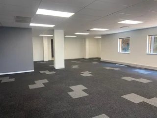 183 sqm Office To Let in Bryanston