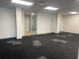 183 sqm Office To Let in Bryanston