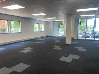 183 sqm Office To Let in Bryanston