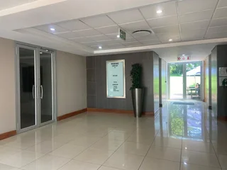 183 sqm Office To Let in Bryanston