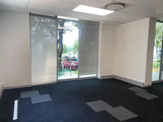 183 sqm Office To Let in Bryanston