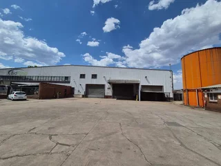 12,732m² Cold Storage & Distribution Warehouse with Prime M2 Freeway Exposure – Heriotdale