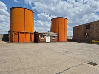 12,732m² Cold Storage &amp; Distribution Warehouse with Prime M2 Freeway Exposure – Heriotdale