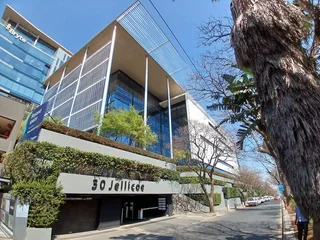 561 sqm Office to Let in Rosebank